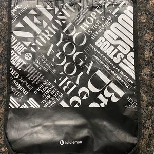 Lululemon black/white large reusable bag